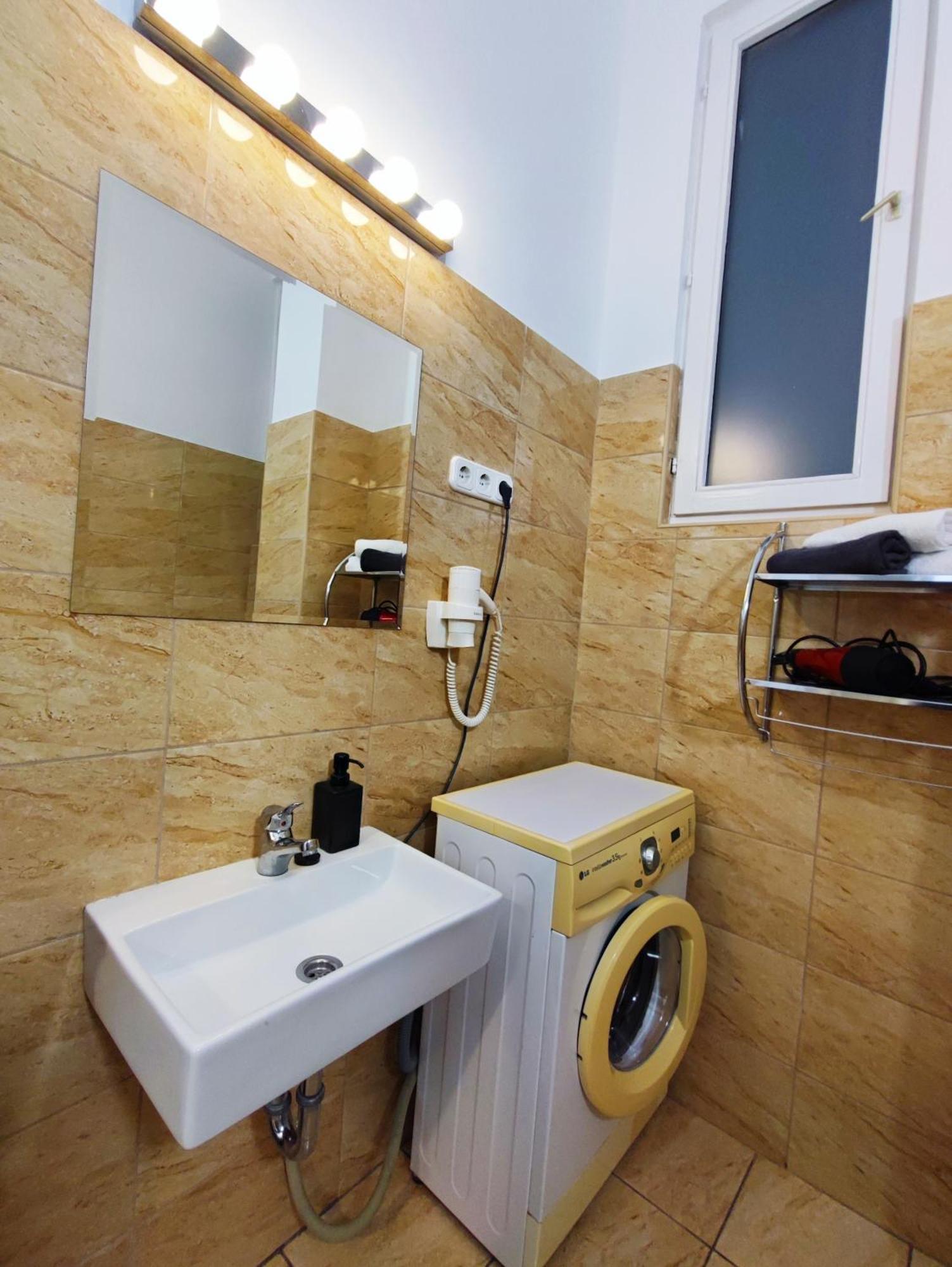 Purezen In The City For 2 Apartment บูดาเปสต์ ภายนอก รูปภาพ